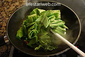 cooking choy sum
