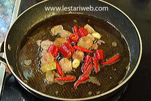 frying chillies