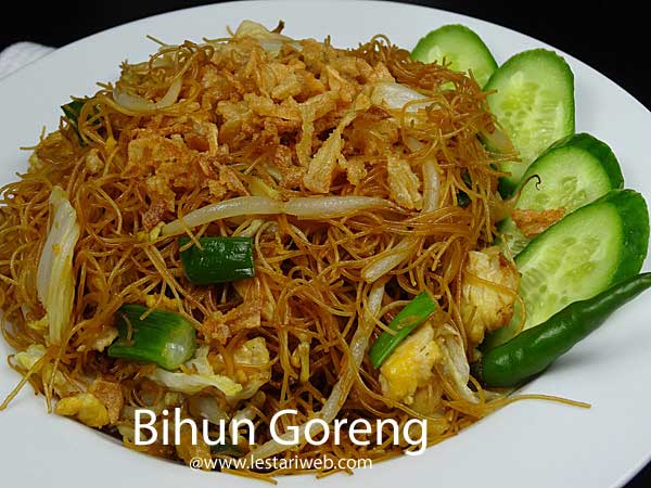 fried rice noodles